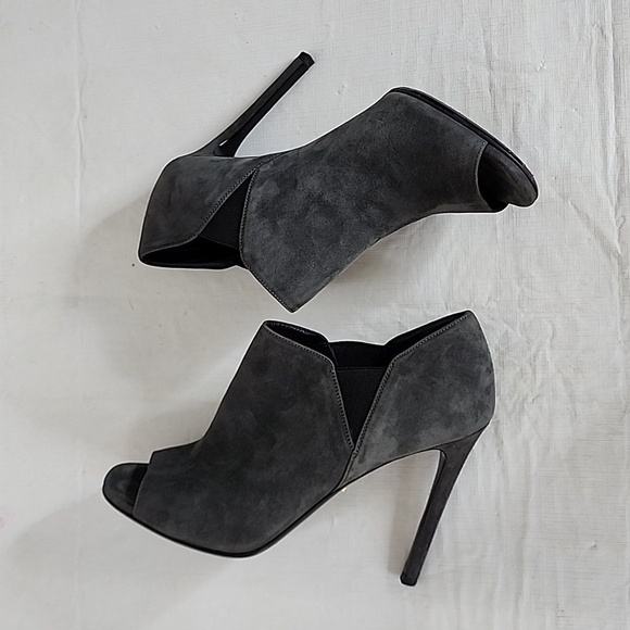 Authentic Prada Grey Suede Peep Toe Stiletto Heels size 38.5IT/8US - Picture 10 of 13